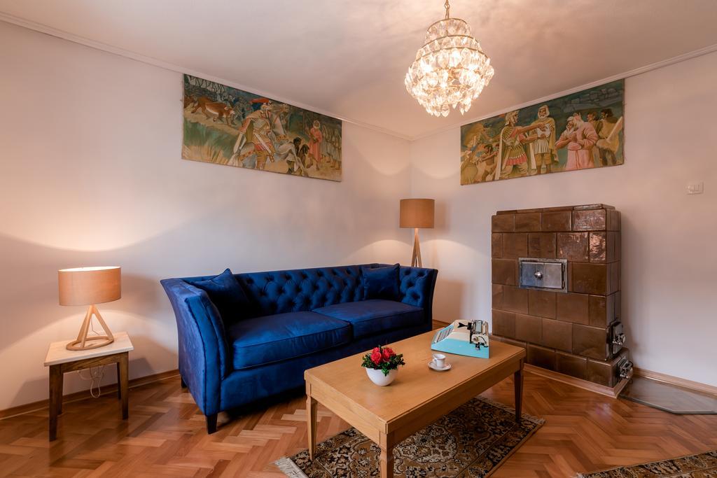 Vila Sejalec Villa Lesce  Luaran gambar
